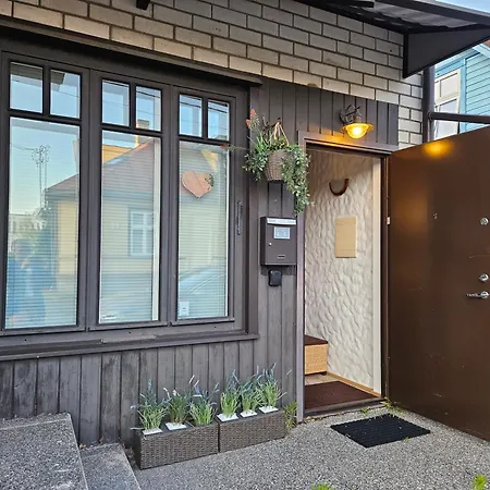 Apartment Positively Inspiring For 2, Free Parking, If Available *